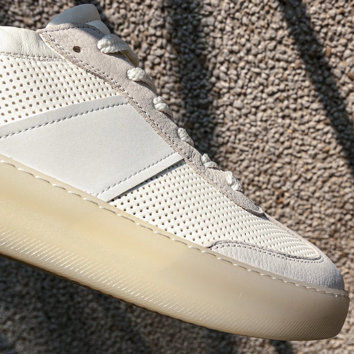 DESAI Leather breathable shoes, versatile and lightweight casual shoes, soft soled men's board shoes