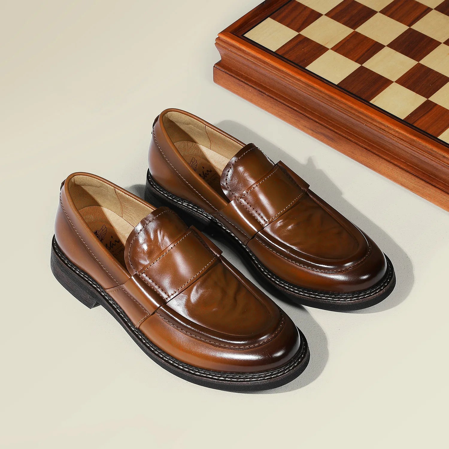 DESAI Business slip-on loafers for men; versatile casual shoes for commuting; breathable leisure British style.