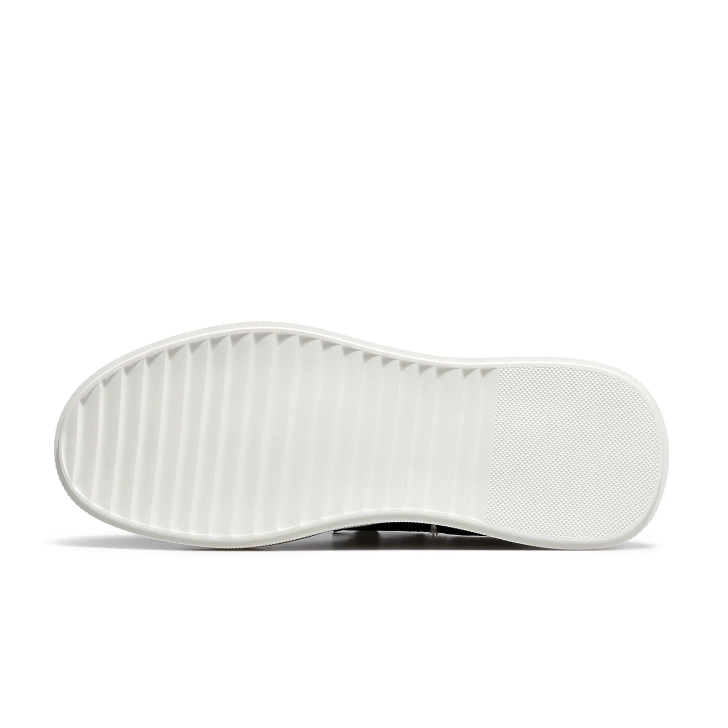 DESAI Lightweight soft sole casual plimsoll shoes for men, no laces, versatile, comfortable and breathable.