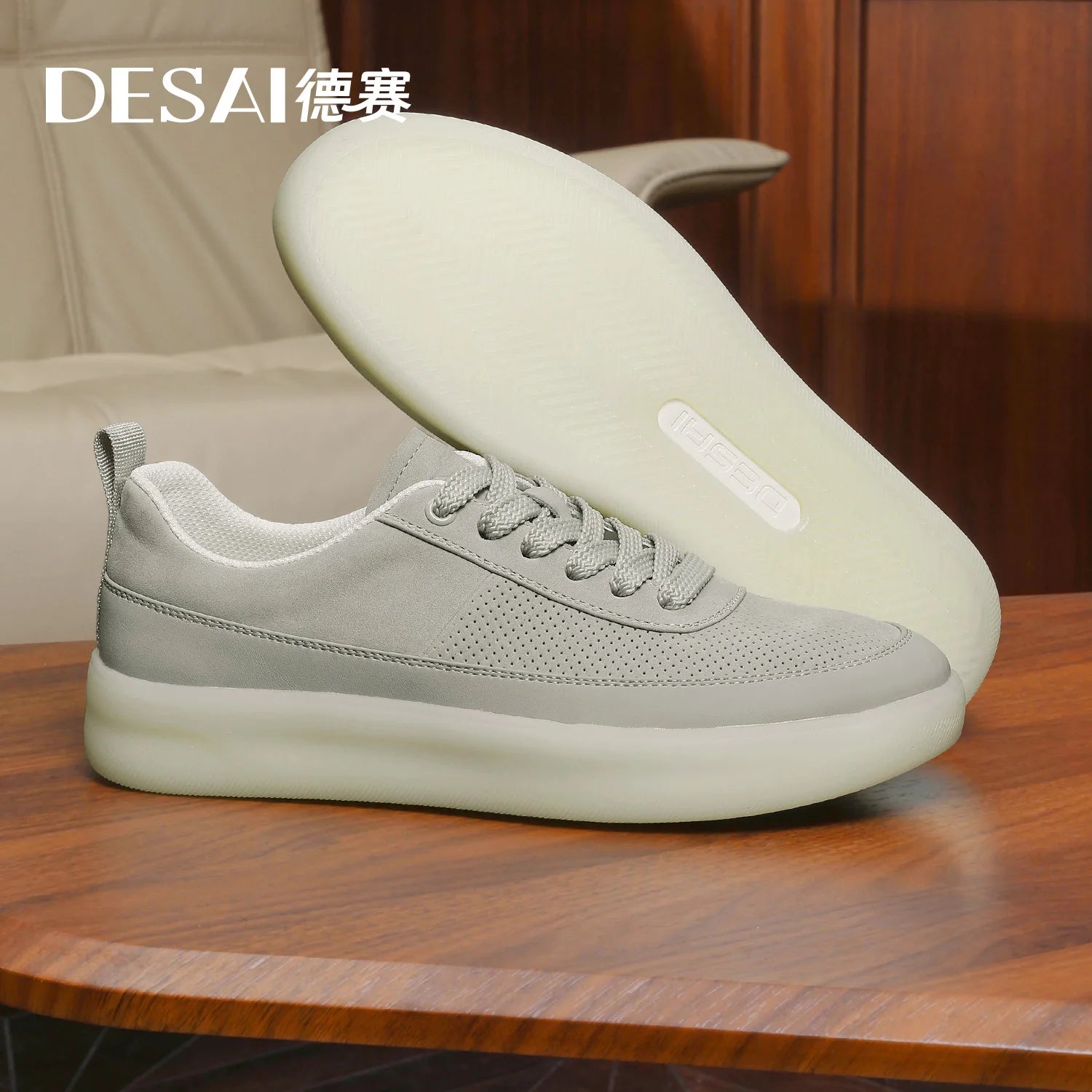DESAI Punch hole breathable shoes soft sole lightweight men's leisure plimsolls versatile white shoes