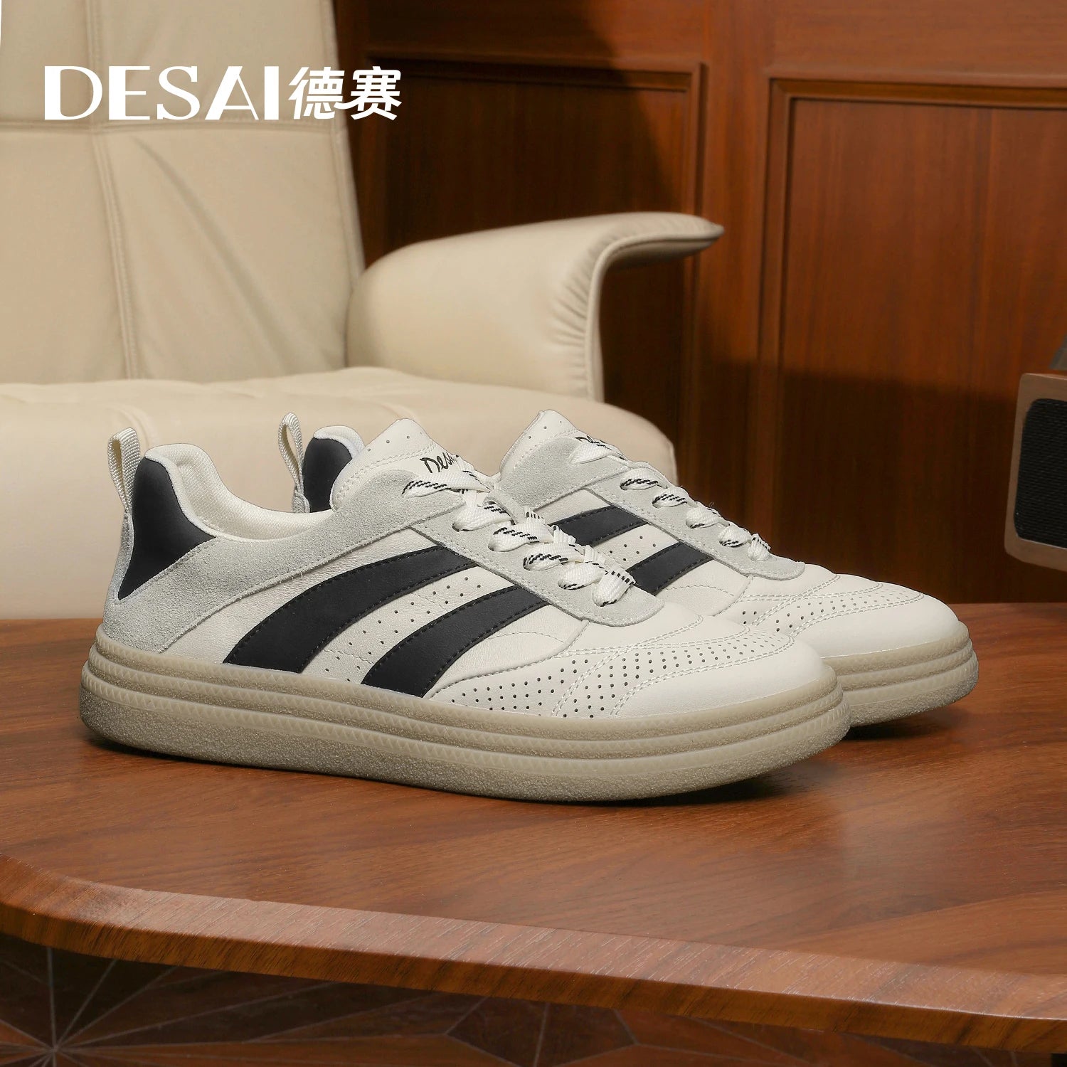 DESAI Men's perforated breathable plimsolls with soft sole, comfortable and lightweight sports leisure shoes